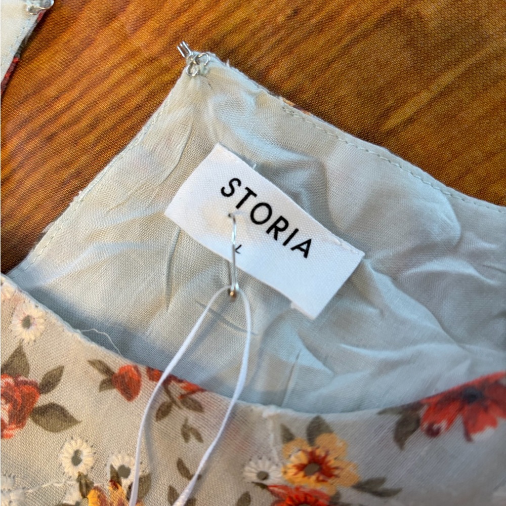Storia Floral Long Sleeve Dress with Tie Waist - Picture 6 of 9